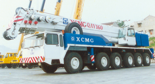 徐工成功研发亚洲最大160吨全地面起重机